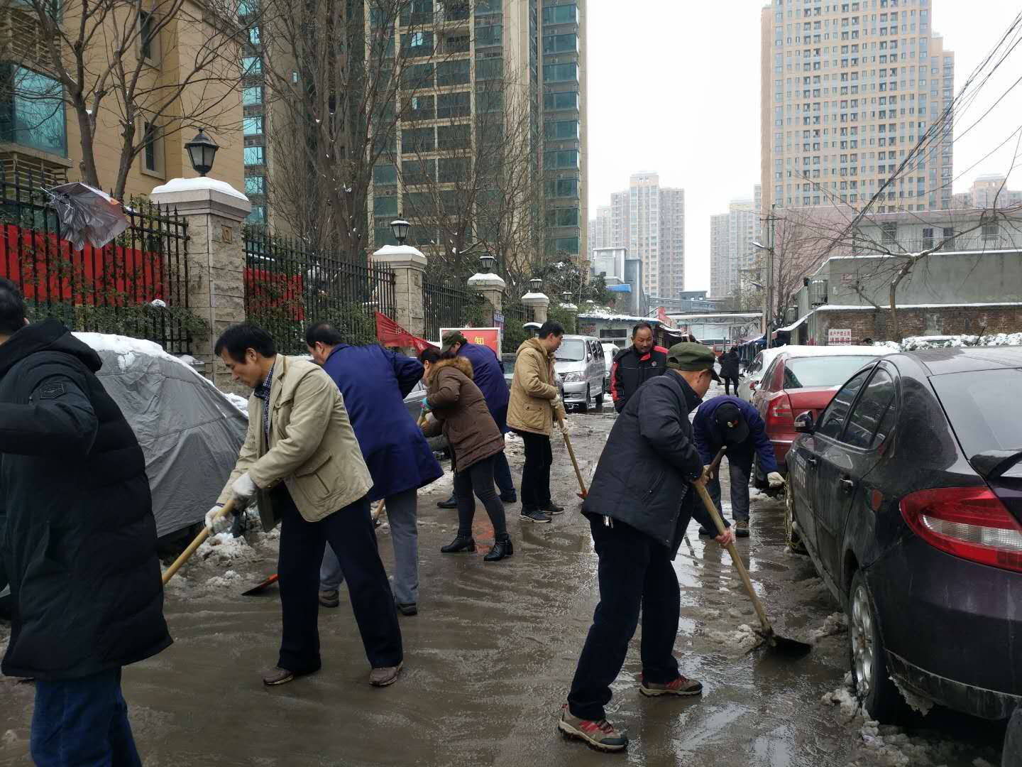 “以雪為令，御雪奮戰(zhàn)” 西安工業(yè)投資集團(tuán)再行動(dòng)